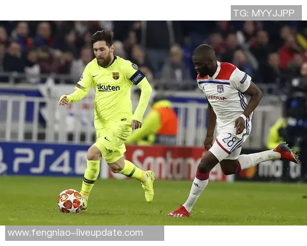 足总杯惊现历史冷门巴萨与里昂激战成平局引发全场震惊