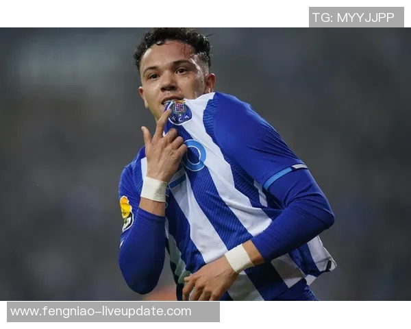 中超赛场波尔图逆袭里昂上演历史冷门引发全场沸腾