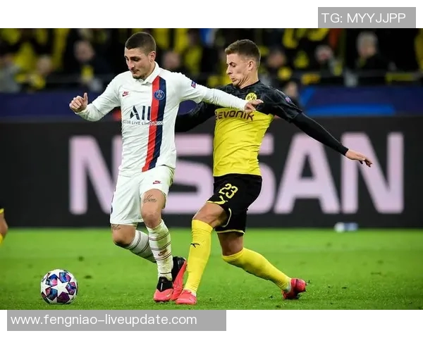 中超精彩对决巴黎圣日耳曼与波尔图战成平局神扑瞬间引发全场热议 中超精彩对决巴黎圣日耳曼与波尔图战成平局神扑瞬间引发全场热议