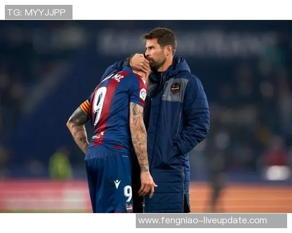 西甲激战：那不勒斯大胜多特蒙德红牌事件引发全场热议