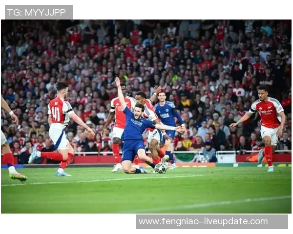 中超激战巴黎圣日耳曼逆转利物浦神奇扑救引发争议判罚全场沸腾